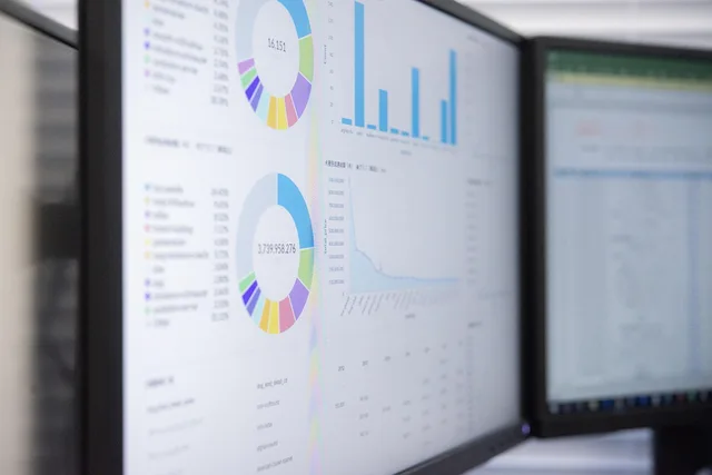 data, chart, graph, monitor, marketing, infographics, analyze, blue marketing, blue data, data, data, data, data, data, chart, graph, graph, marketing. How to use digital PR benchmark research in client reports