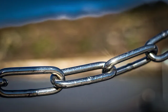 chain, stainless steel, chain link, connected, metal, texture, tool, composite. How much do link building services cost in the UK?